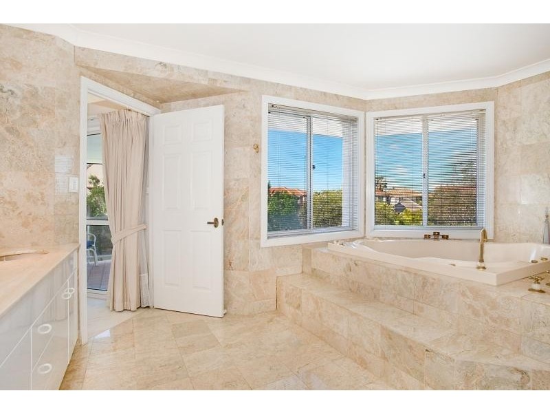 1-3 Meadowlake Drive, Palm Meadows, Carrara QLD 4211