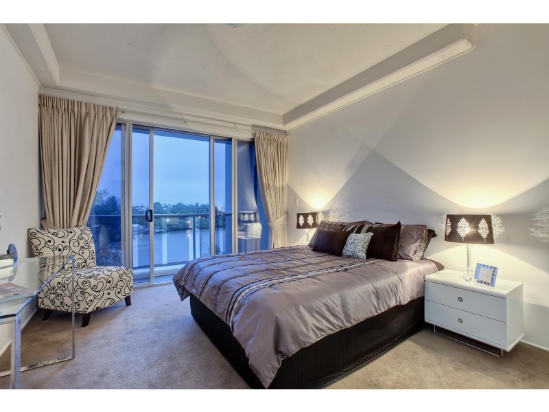 8 Dunmore Terrace, Auchenflower QLD 4066