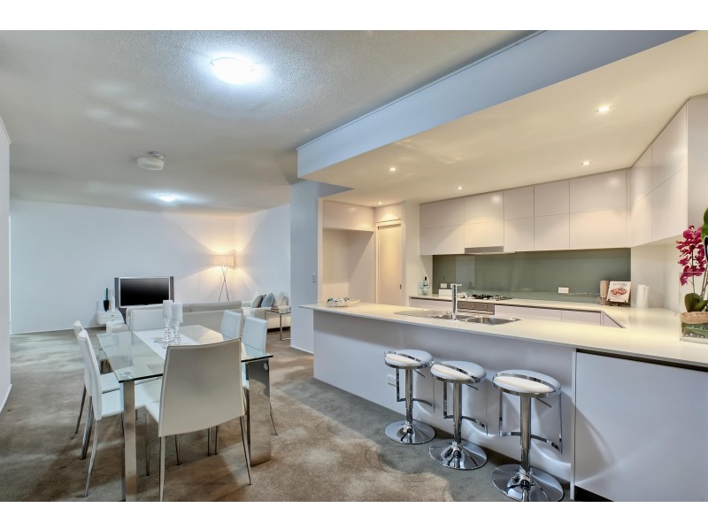 8 Dunmore Terrace, Auchenflower QLD 4066