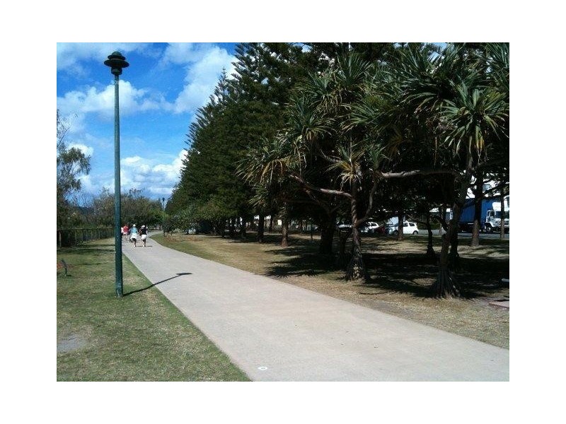 8/6 Fifth Avenue, Burleigh Heads QLD 4220