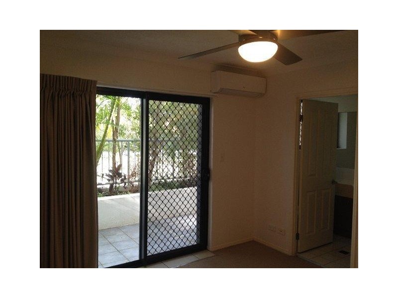 8/6 Fifth Avenue, Burleigh Heads QLD 4220