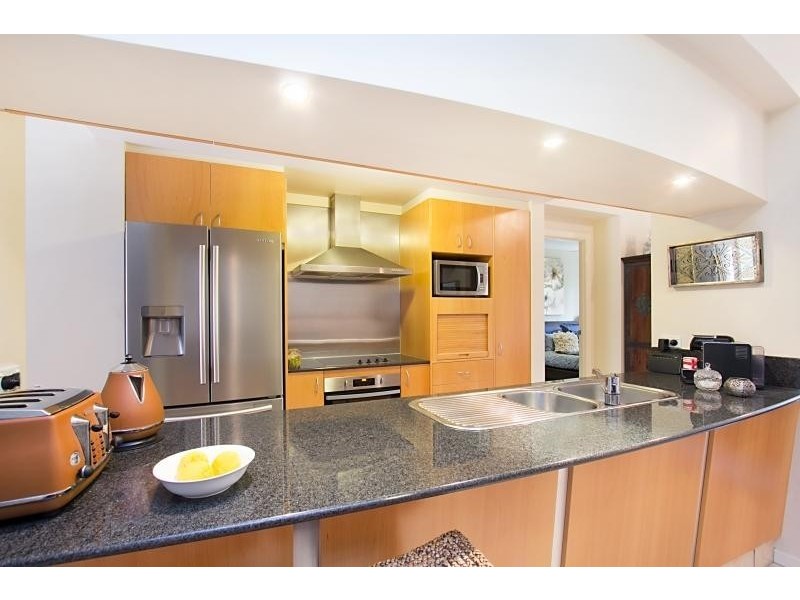 85 Palm Meadows Drive, Carrara QLD 4211