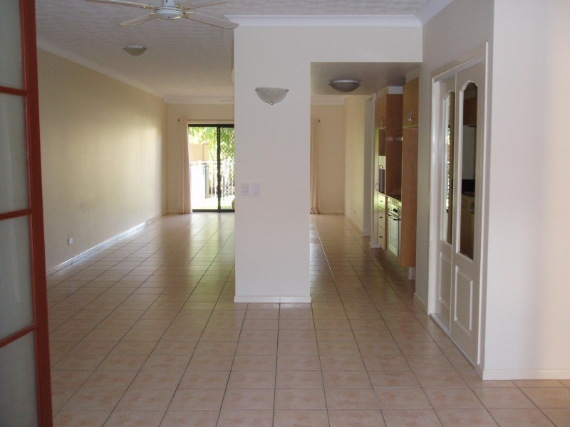 85 Palm Meadows Drive, Carrara QLD 4211