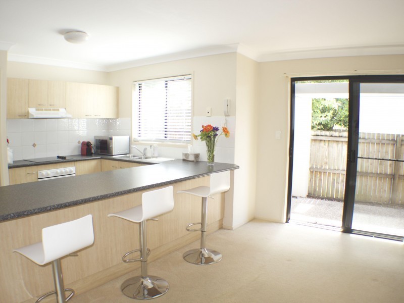 3/20-22 Broad Street, Labrador QLD 4215