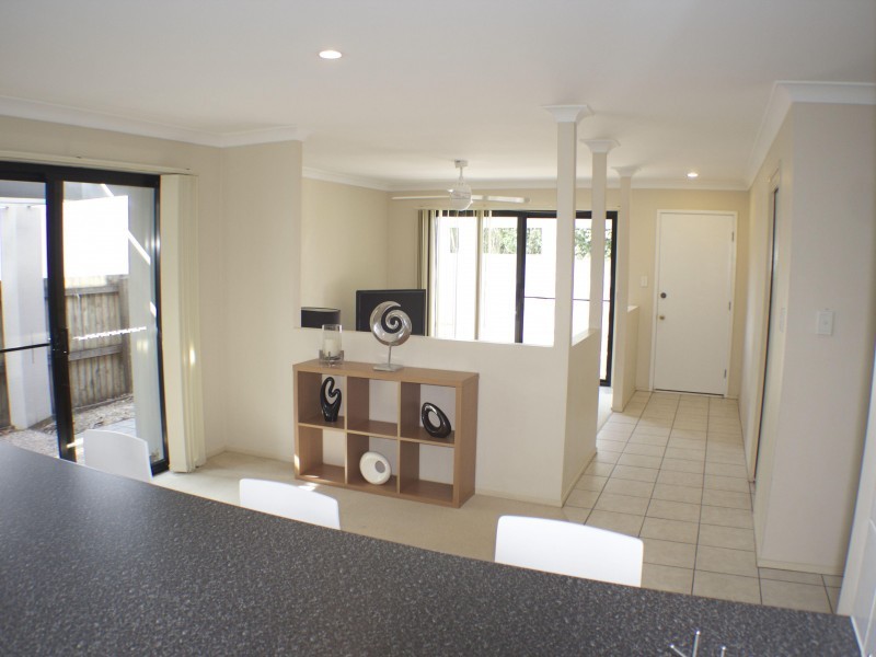 3/20-22 Broad Street, Labrador QLD 4215