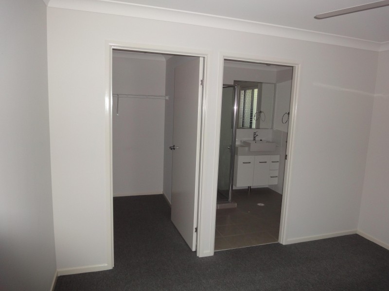 Apartment Ground Floor/16a Cricket Street, Coopers Plains QLD 4108