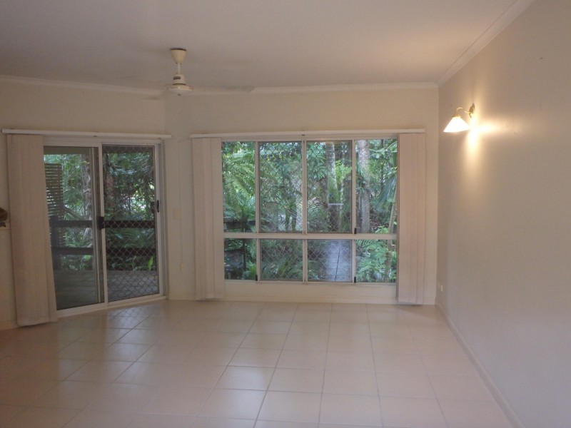 Unit 11/5-15 McGregor Street, Mooroobool QLD 4870