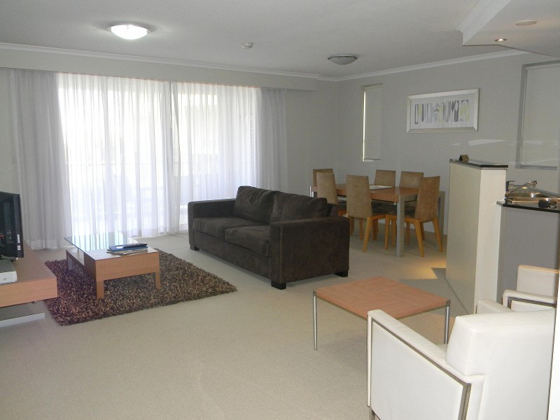 56-1/21 Cypress Avenue, Surfers Paradise QLD 4217