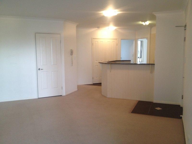 32/6 Fifth Avenue, Burleigh Heads QLD 4220