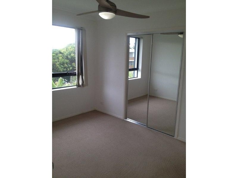 32/6 Fifth Avenue, Burleigh Heads QLD 4220