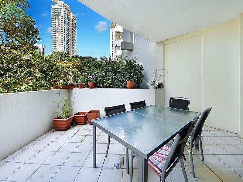 21/21 Cypress Avenue, Surfers Paradise QLD 4217