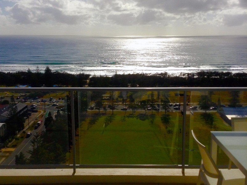 25 Surf Pde, Broadbeach QLD 4218