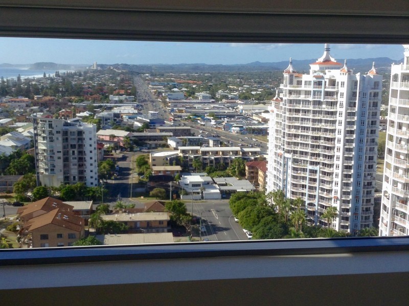 25 Surf Pde, Broadbeach QLD 4218