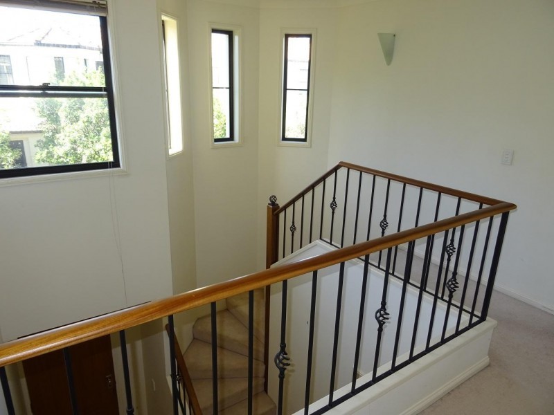 Benowa QLD 4217
