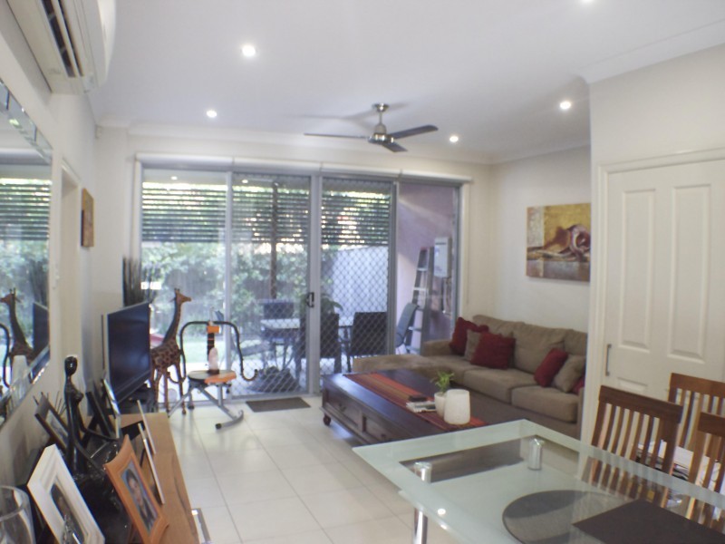 2/16 Kingsmill Street, Chermside QLD 4032