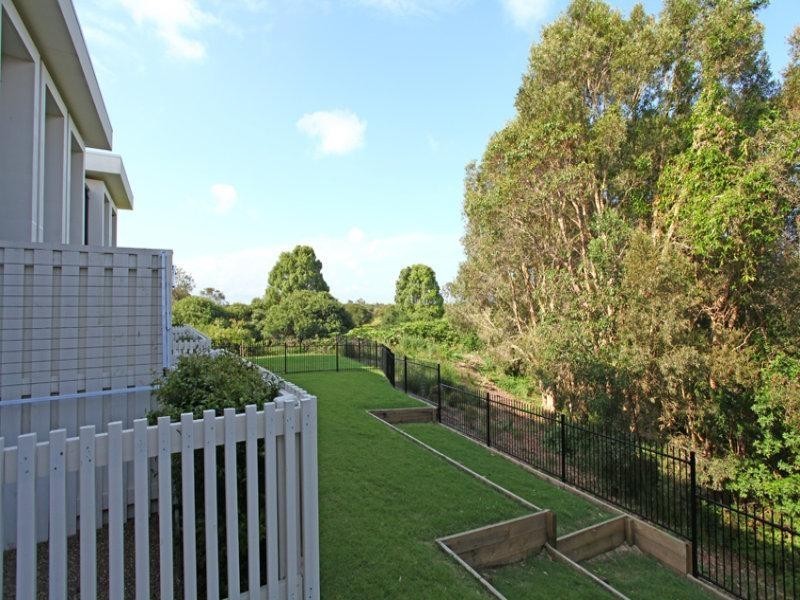 153 North Hill Drive, Robina QLD 4226