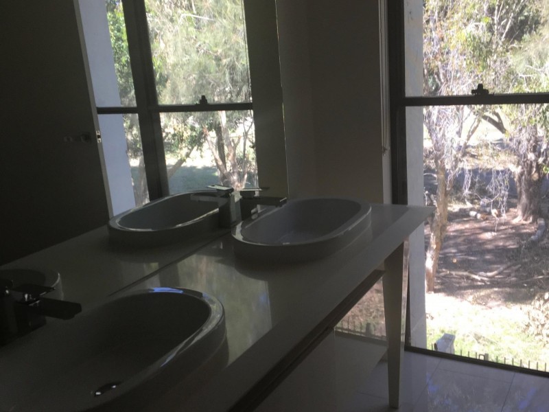 175 North Hill Drive, Robina QLD 4226