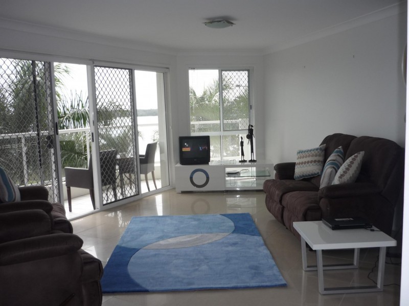 444 Marine Parade, Biggera Waters QLD 4216