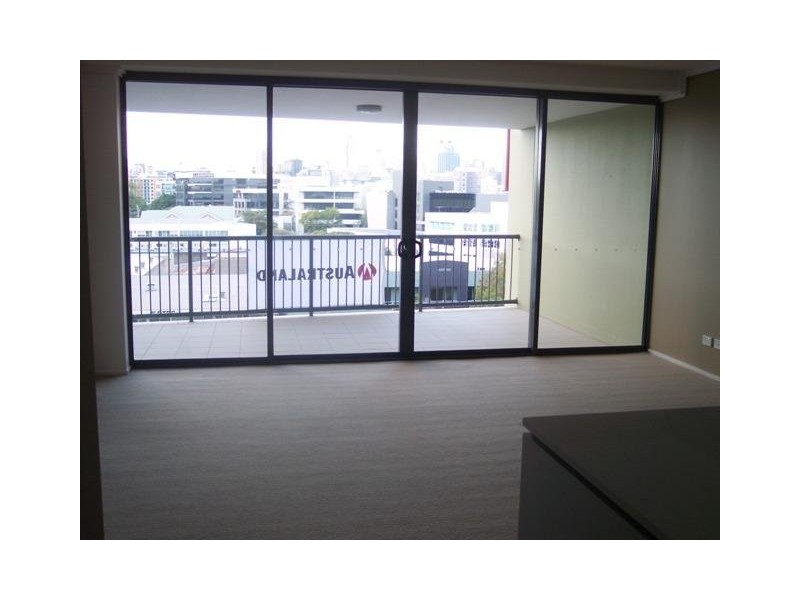 1073/18 Manning Street, Milton QLD 4064