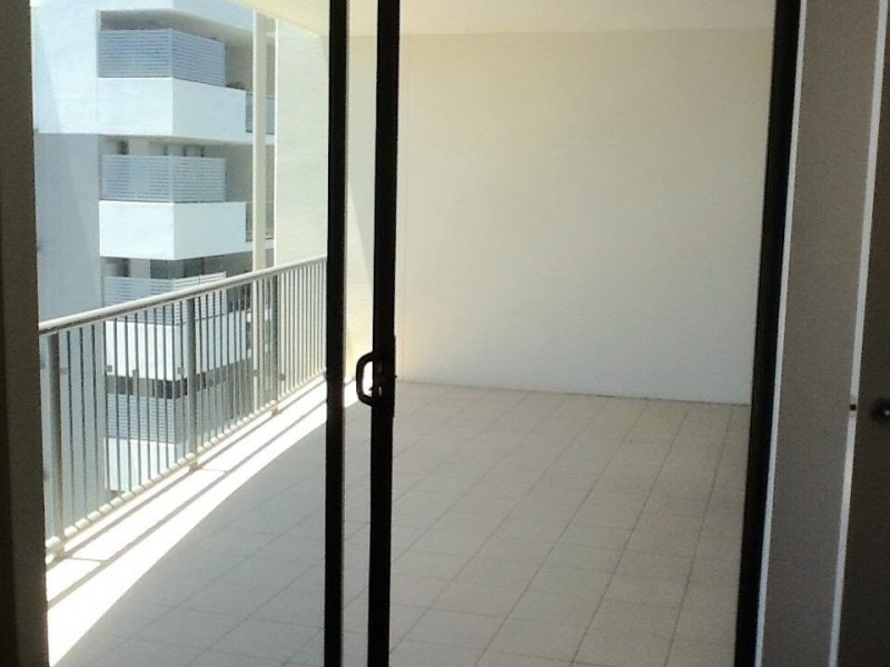 1073/18 Manning Street, Milton QLD 4064