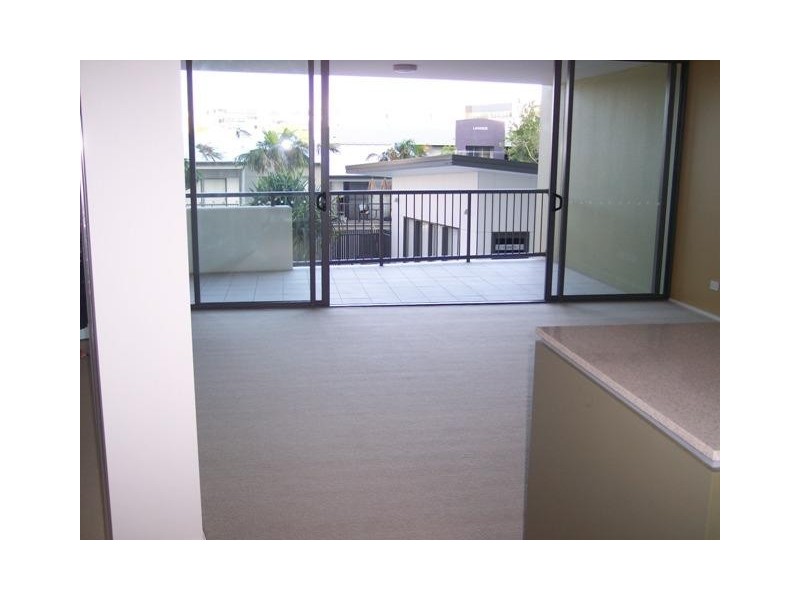 1033/18 Manning Street, Milton QLD 4064