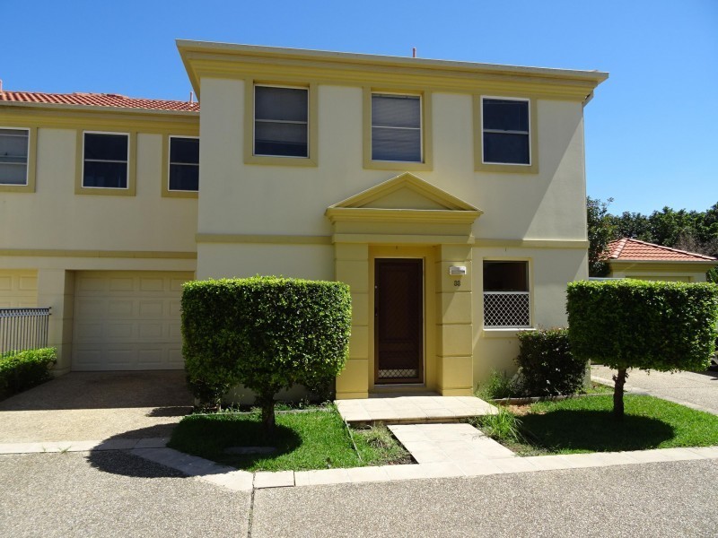 33/99-101 Heeb Street, Benowa QLD 4217