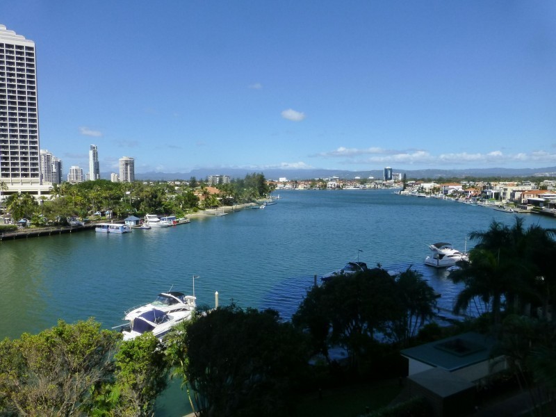 2 Admiralty Drive, Surfers Paradise QLD 4217