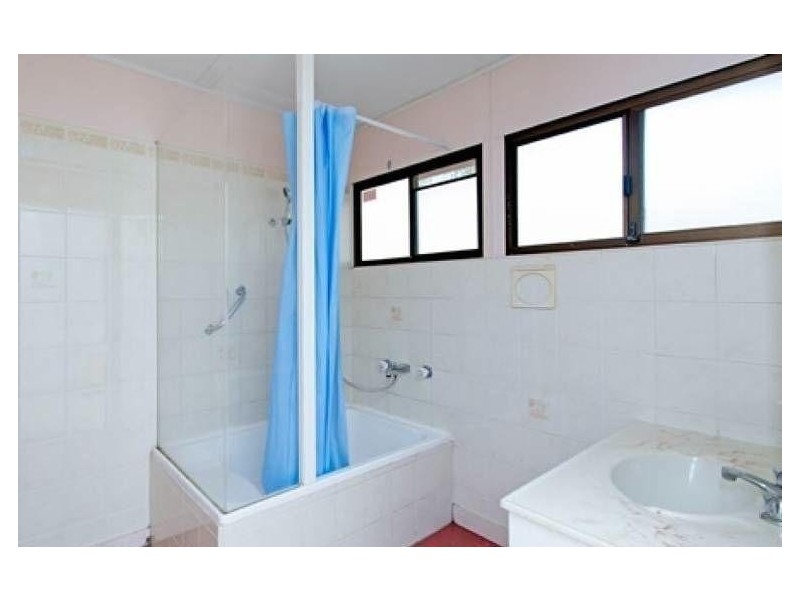 21 McDonald Road, Wivenhoe Pocket QLD 4306