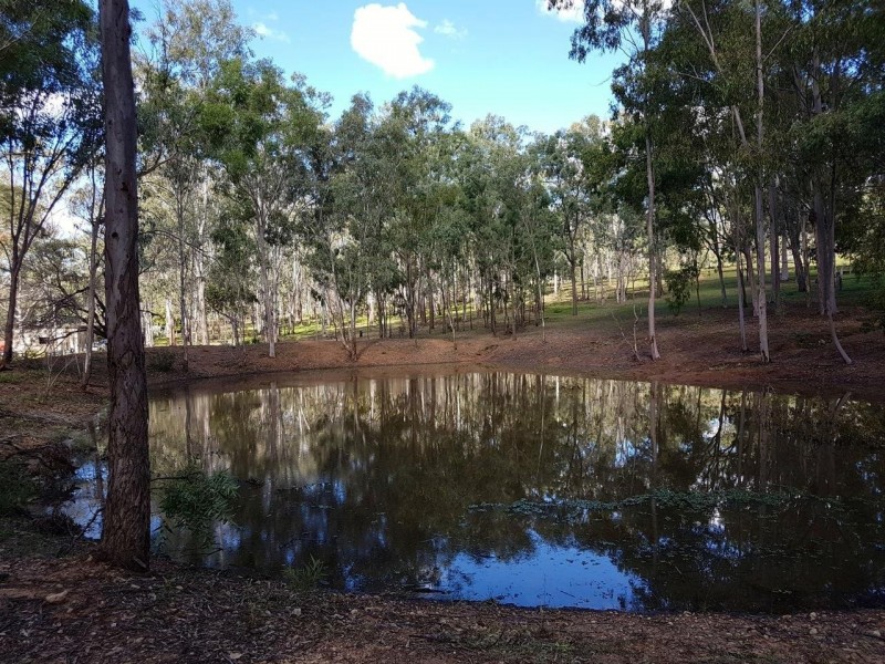 21 McDonald Road, Wivenhoe Pocket QLD 4306