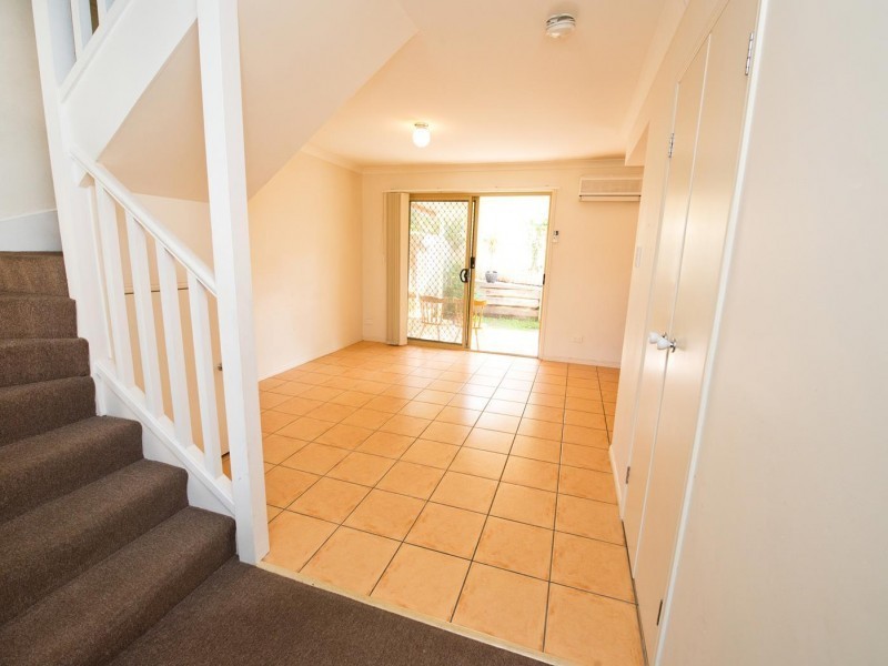 6 Samanthas Way, Slacks Creek QLD 4127