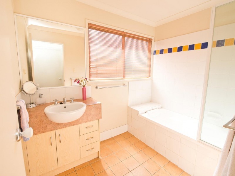 6 Samanthas Way, Slacks Creek QLD 4127