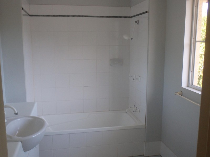 Unit 27/5-15 McGregor Street, Mooroobool QLD 4870