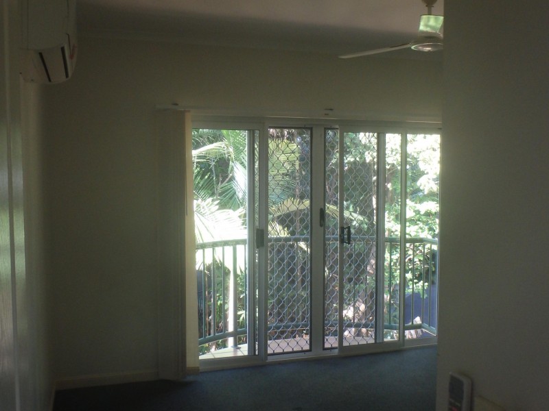 Unit 27/5-15 McGregor Street, Mooroobool QLD 4870