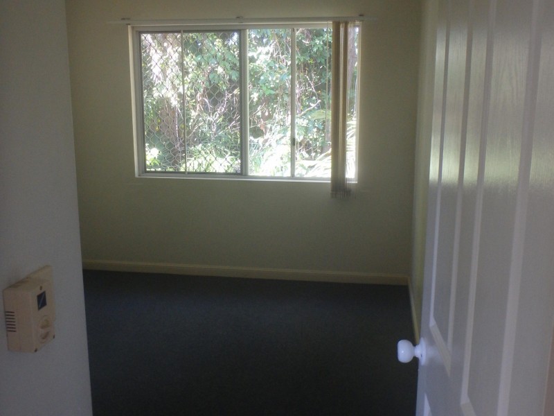Unit 27/5-15 McGregor Street, Mooroobool QLD 4870