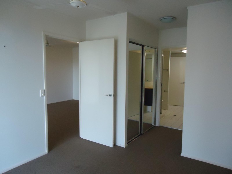 15 Goodwin Street, Kangaroo Point QLD 4169