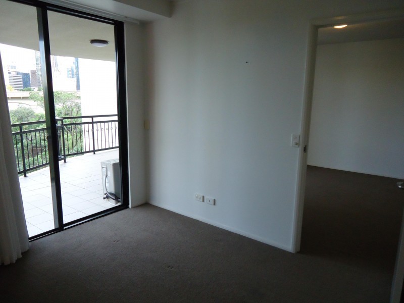 15 Goodwin Street, Kangaroo Point QLD 4169