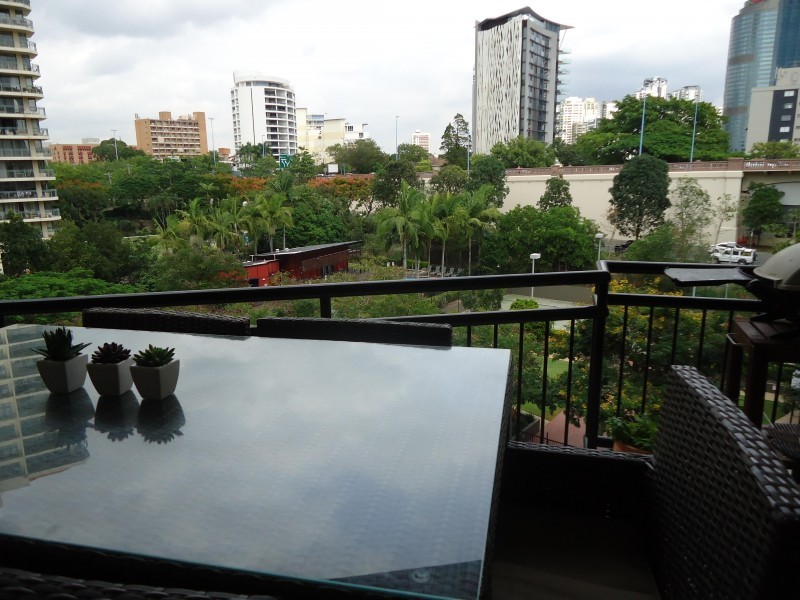 15 Goodwin Street, Kangaroo Point QLD 4169