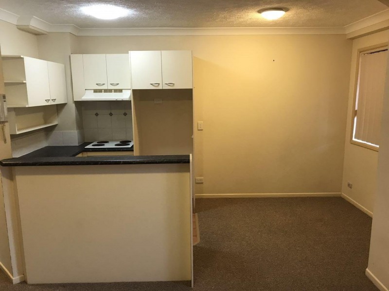 56-58 Bauer Street, Southport QLD 4215