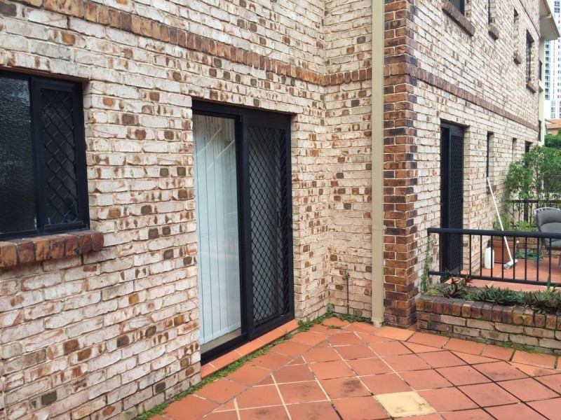 56-58 Bauer Street, Southport QLD 4215