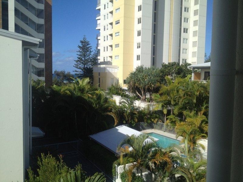 26/6 Fifth Avenue, Burleigh Heads QLD 4220