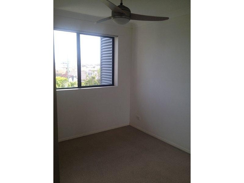 26/6 Fifth Avenue, Burleigh Heads QLD 4220