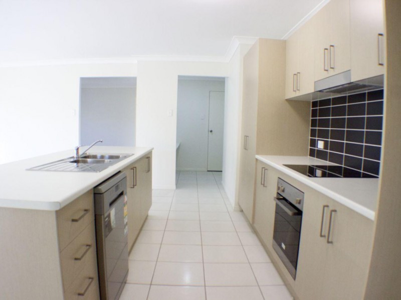 13 Woodside Drive, Gatton QLD 4343