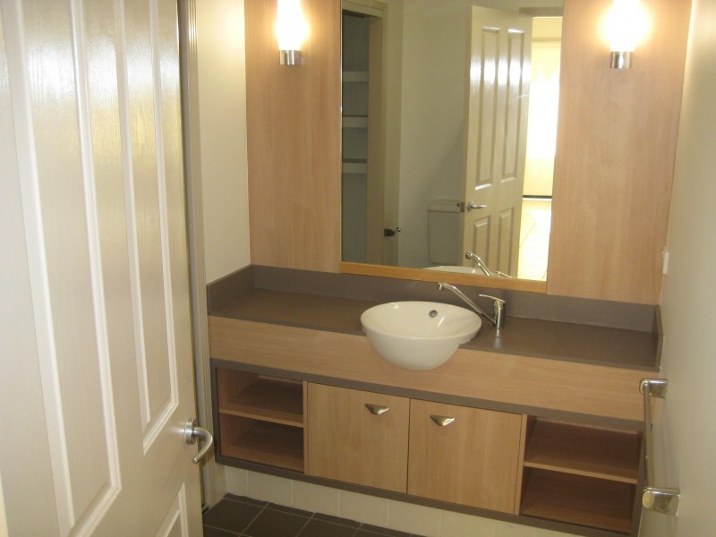 136 Palm Meadows Drive, Carrara QLD 4211