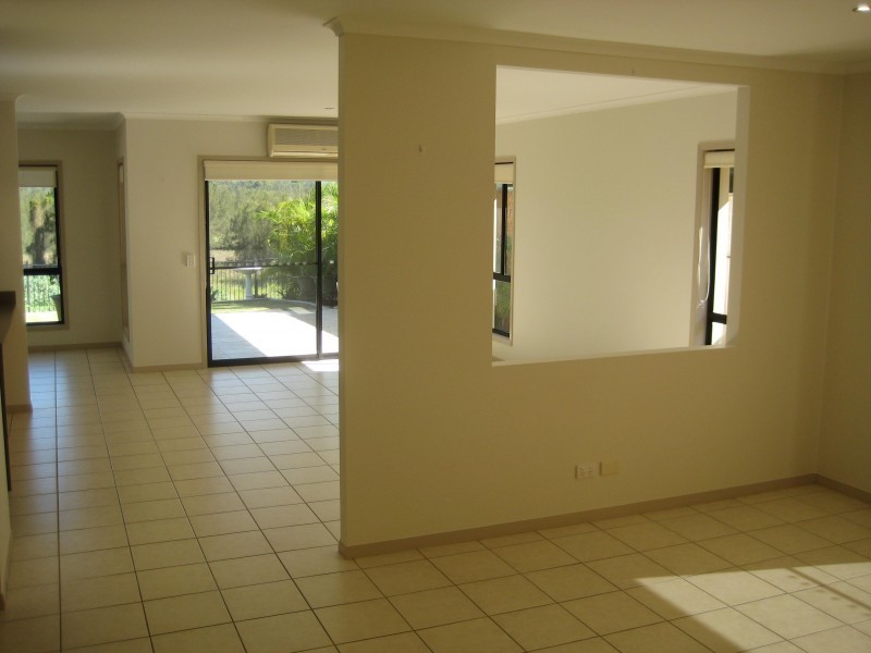 136 Palm Meadows Drive, Carrara QLD 4211