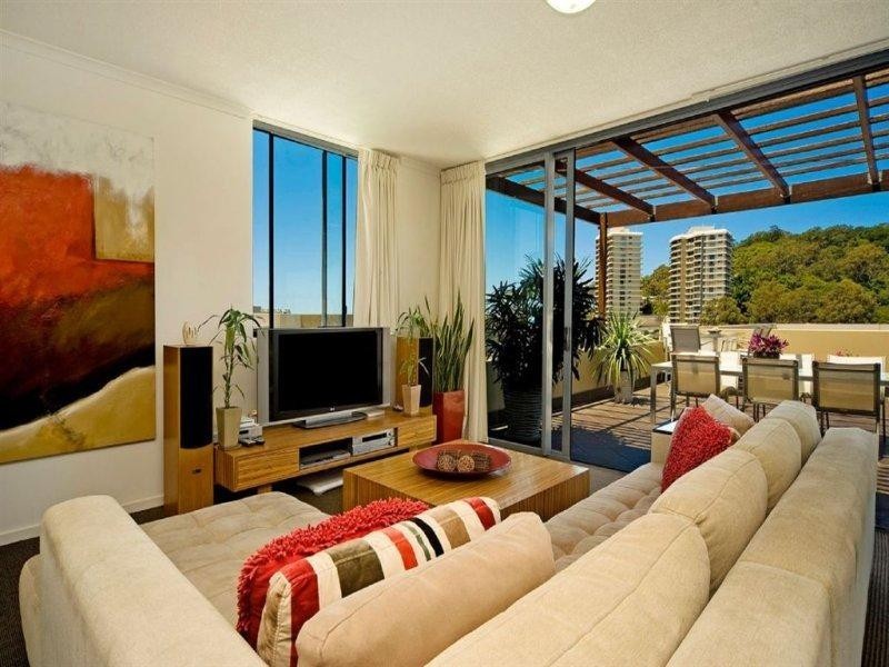 1 Ocean Street, Burleigh Heads QLD 4220