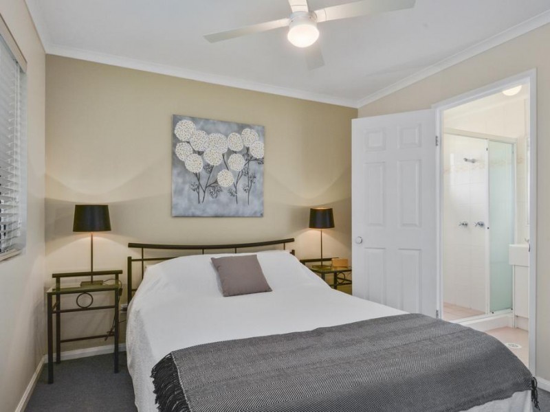 4 Adori Street, Surfers Paradise QLD 4217