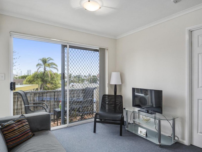 4 Adori Street, Surfers Paradise QLD 4217