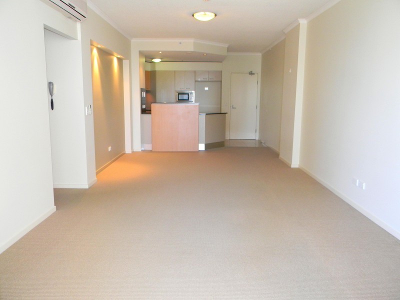 21 Cypress Avenue, Surfers Paradise QLD 4217