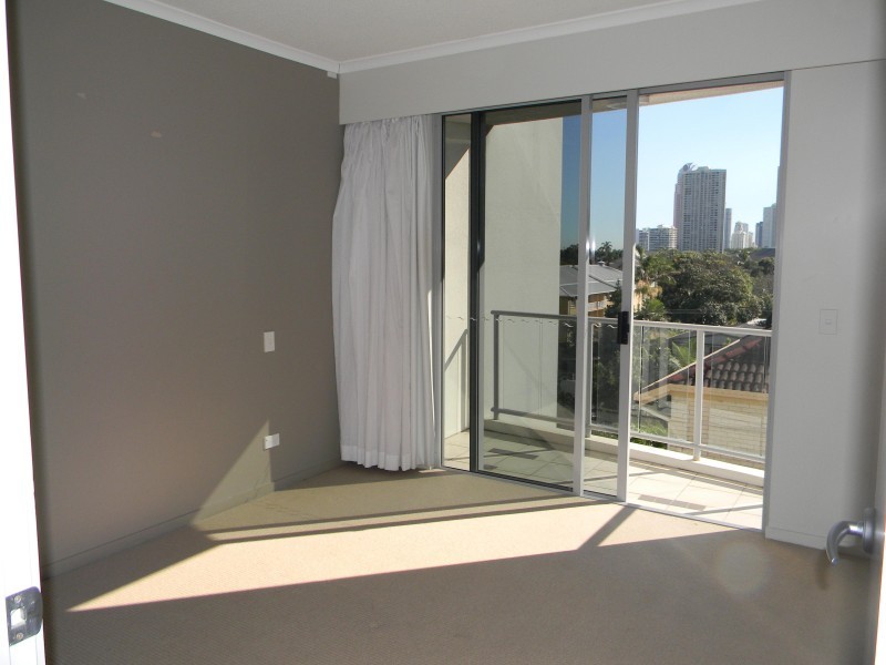 5/21 Cypress Avenue, Surfers Paradise QLD 4217