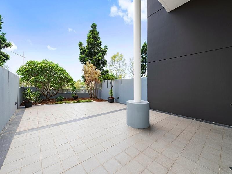 8 Dunmore Terrace, Auchenflower QLD 4066